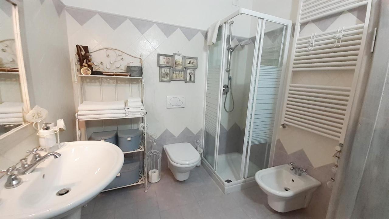Apartment Bilocale In Strada Vestricciano Genna Con Giardino Privato *